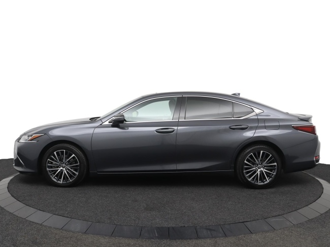 Lexus ES - 300h Business Line