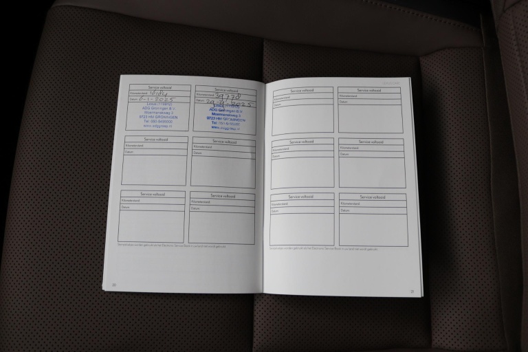 Lexus ES - 300h Business Line 48