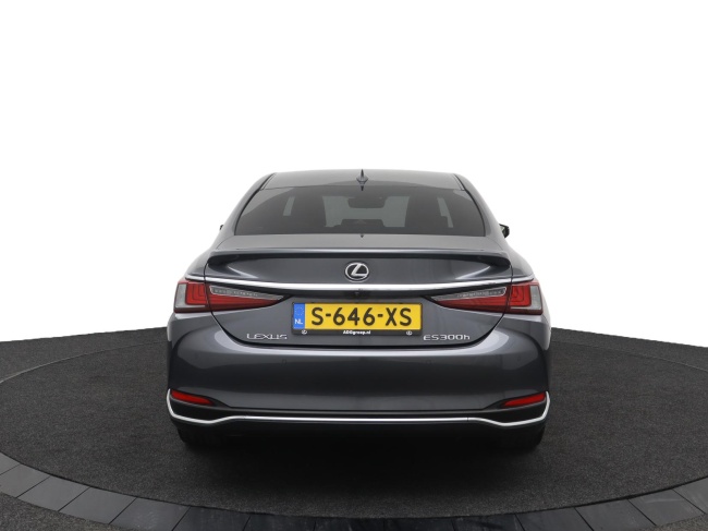 Lexus ES - 300h Business Line