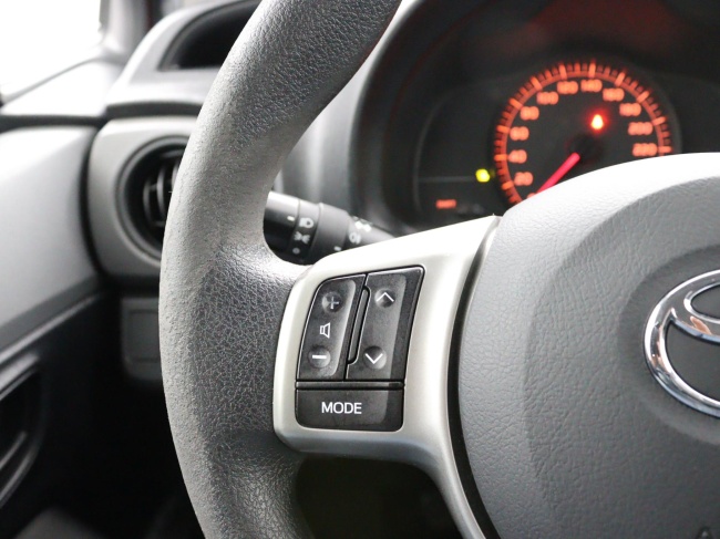 Toyota Yaris - 1.0 VVT-i Comfort