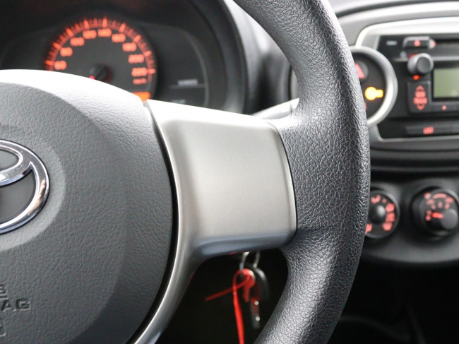 Toyota Yaris - 1.0 VVT-i Comfort