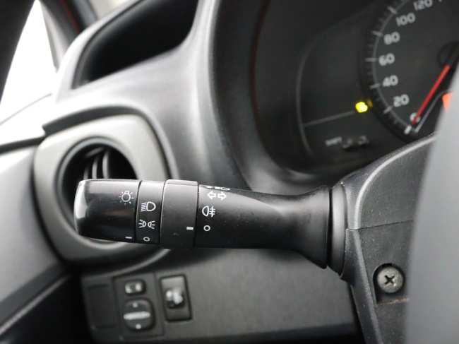 Toyota Yaris - 1.0 VVT-i Comfort