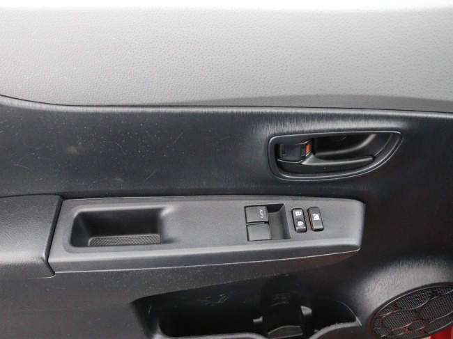 Toyota Yaris - 1.0 VVT-i Comfort