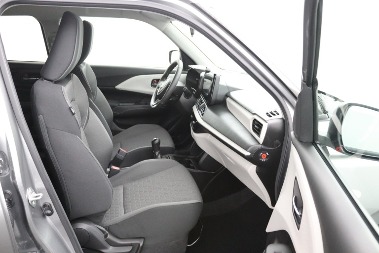 Suzuki Swift - 1.2 Select Smart Hybrid 11