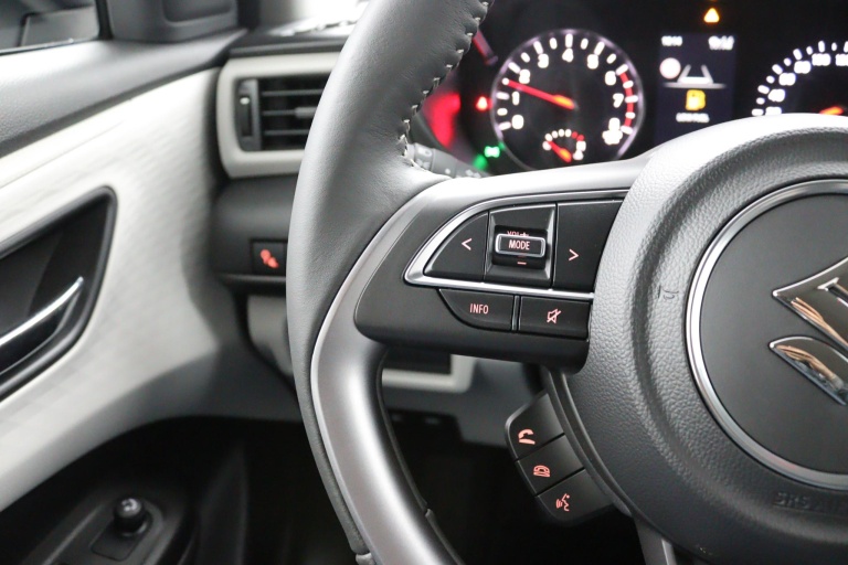 Suzuki Swift - 1.2 Select Smart Hybrid 18