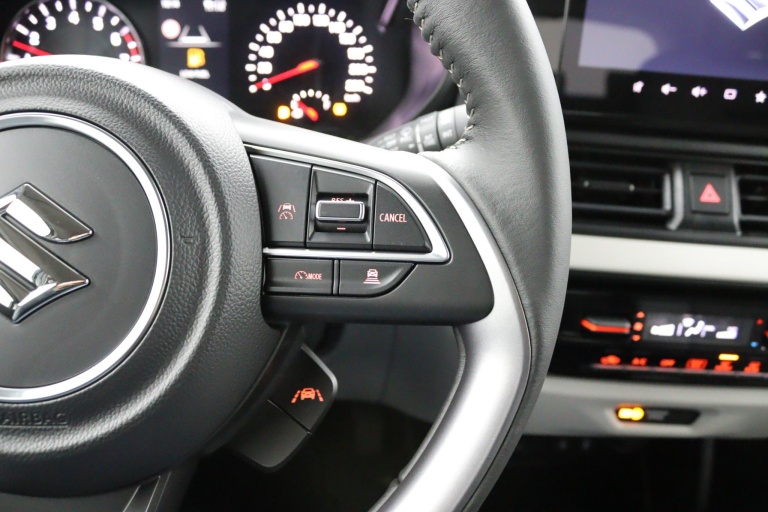 Suzuki Swift - 1.2 Select Smart Hybrid 19