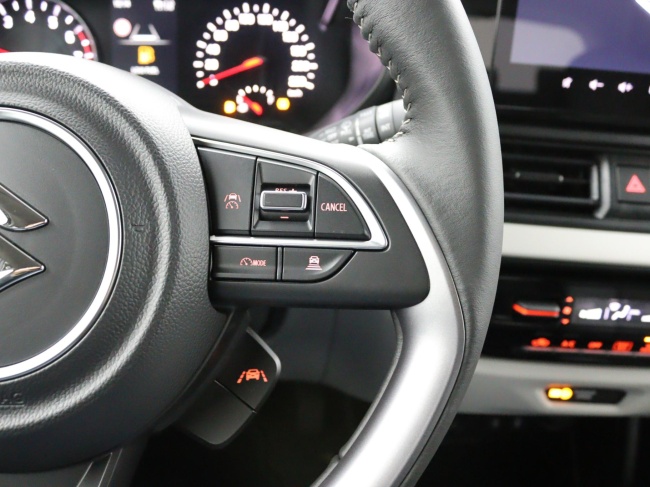 Suzuki Swift - 1.2 Select Smart Hybrid