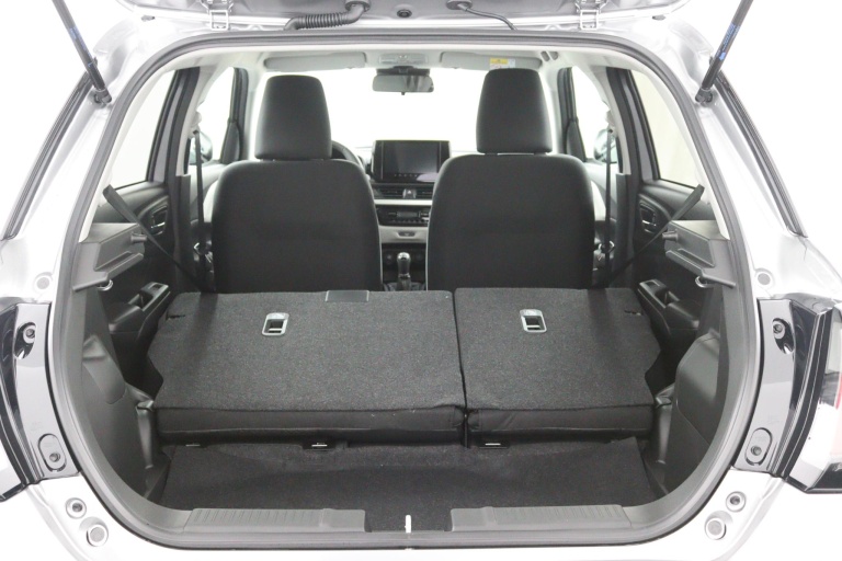 Suzuki Swift - 1.2 Select Smart Hybrid 29