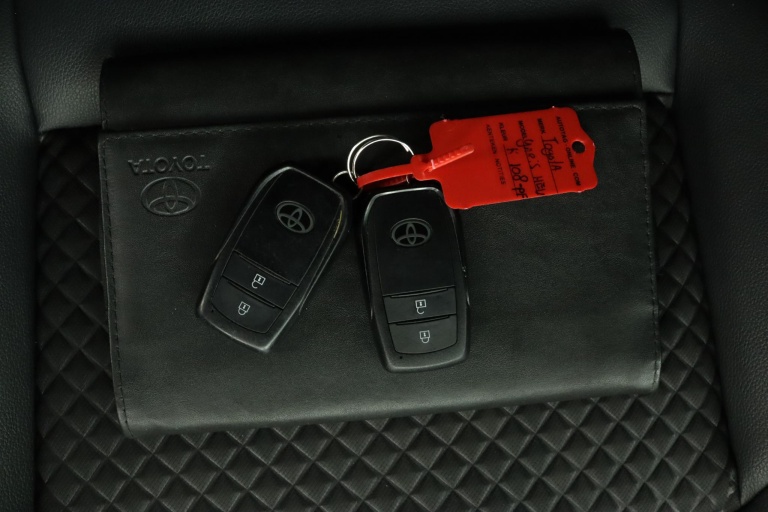 Toyota Yaris - 1.5 Hybrid Launch Edition 11