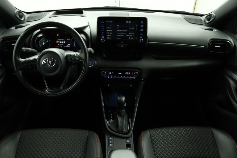 Toyota Yaris - 1.5 Hybrid Launch Edition 4
