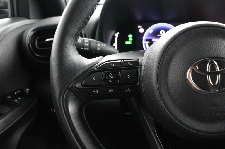 Toyota Yaris Cross - 1.5 Hybrid 115 Dynamic 19