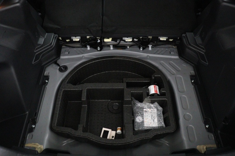 Toyota Yaris Cross - 1.5 Hybrid 115 Dynamic 33