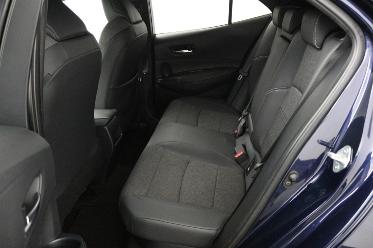 Toyota Corolla - 1.8 Hybrid Dynamic 18