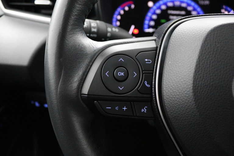 Toyota Corolla - 1.8 Hybrid Dynamic 19