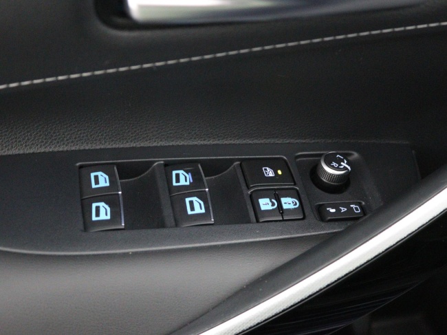 Toyota Corolla - 1.8 Hybrid Dynamic