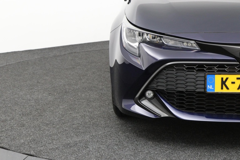 Toyota Corolla - 1.8 Hybrid Dynamic 36