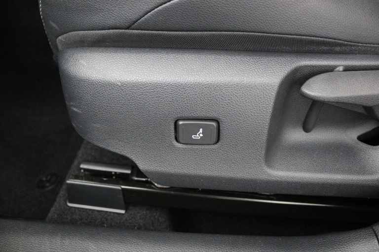 Toyota Corolla - 1.8 Hybrid Dynamic 38