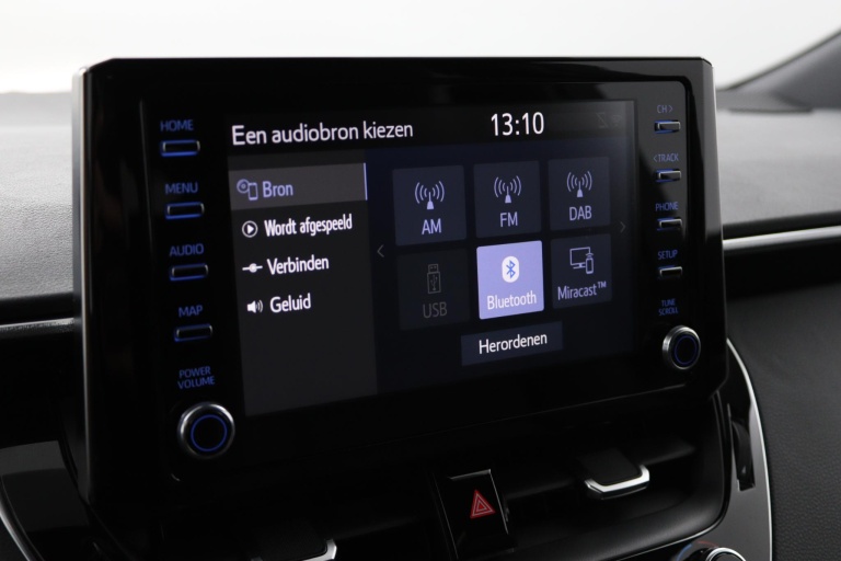 Toyota Corolla - 1.8 Hybrid Dynamic 42