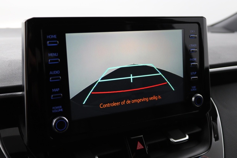 Toyota Corolla - 1.8 Hybrid Dynamic 9