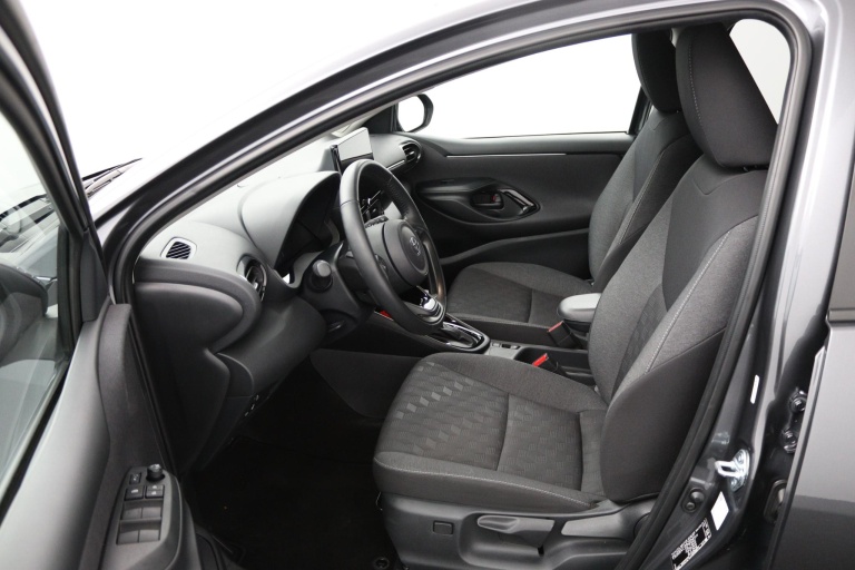 Toyota Yaris - 1.5 Hybrid 115 Dynamic 17