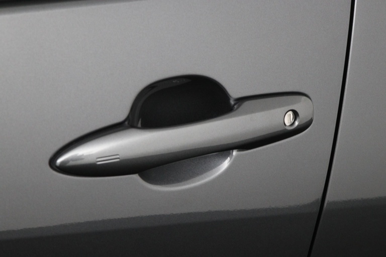 Toyota Yaris - 1.5 Hybrid 115 Dynamic 33