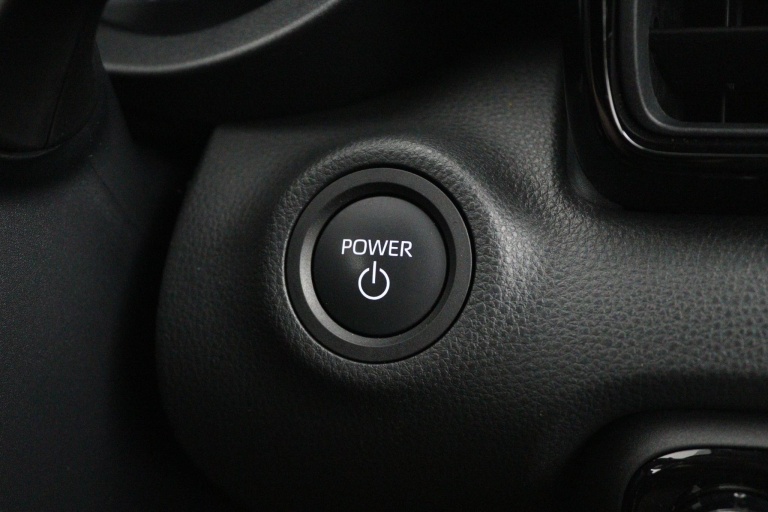 Toyota Yaris - 1.5 Hybrid 115 Dynamic 36