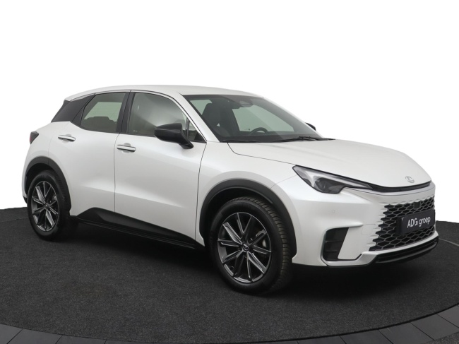 Lexus LBX - Elegant 2WD