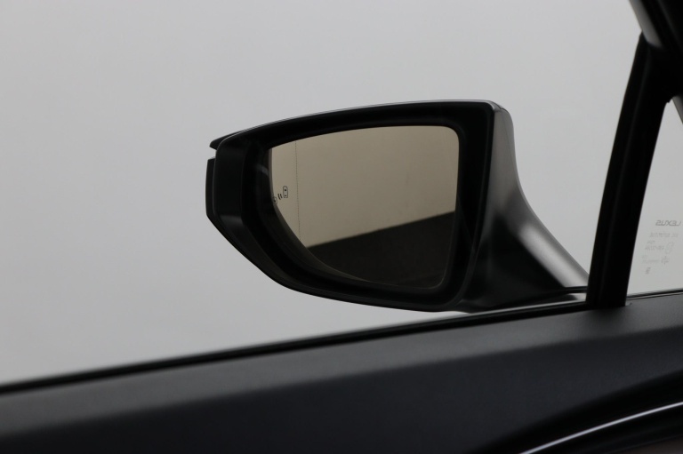 Lexus LBX - Elegant 2WD 48