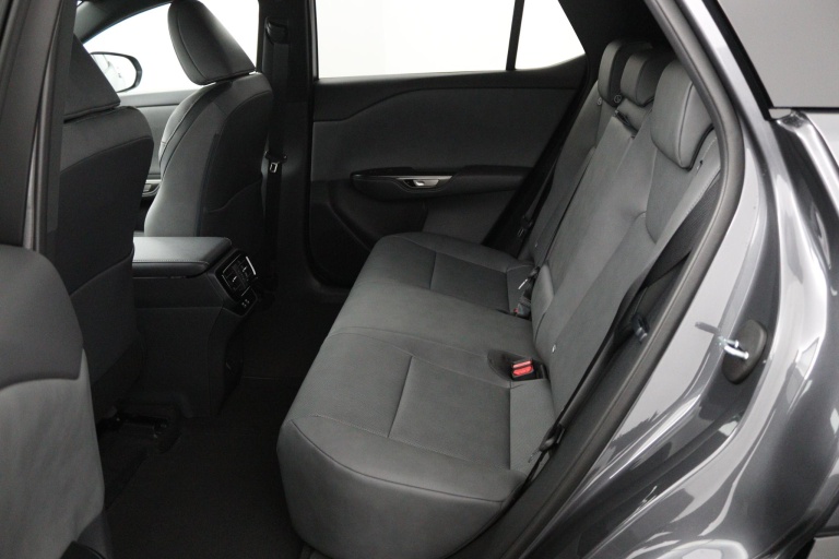 Lexus RZ - 350e 35th Edition 77 kWh 17