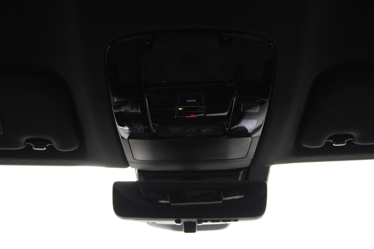 Lexus RZ - 350e 35th Edition 77 kWh 32