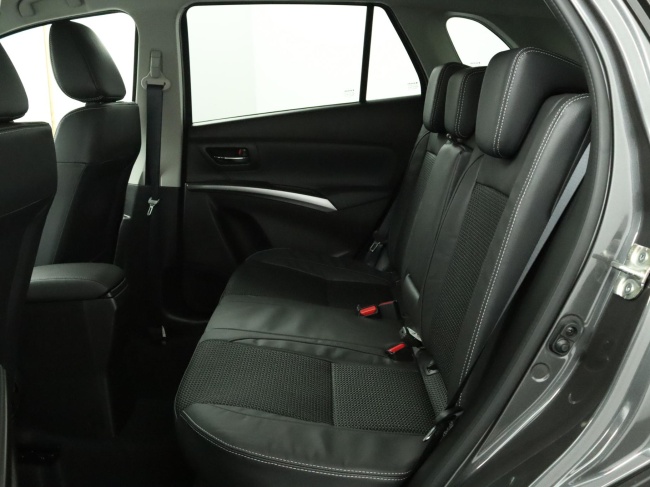 Suzuki S-Cross - 1.4 Boosterjet Style Hybrid