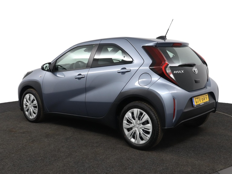 Toyota Aygo X - 1.0 VVT-i MT Play 12