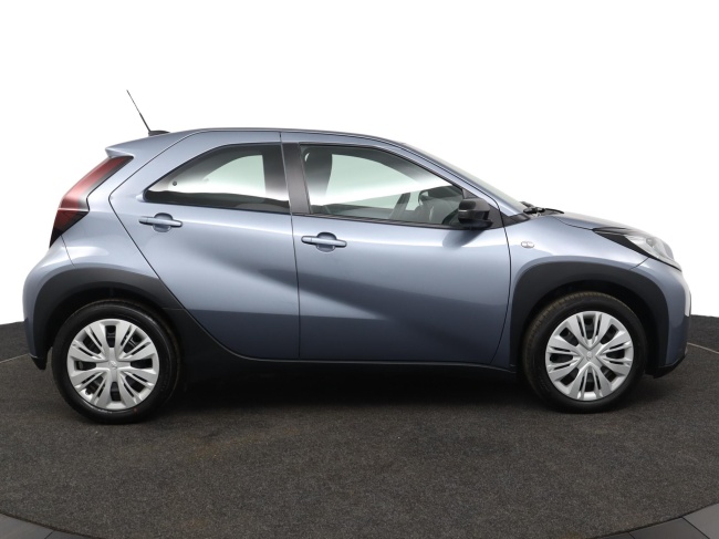 Toyota Aygo X - 1.0 VVT-i MT Play