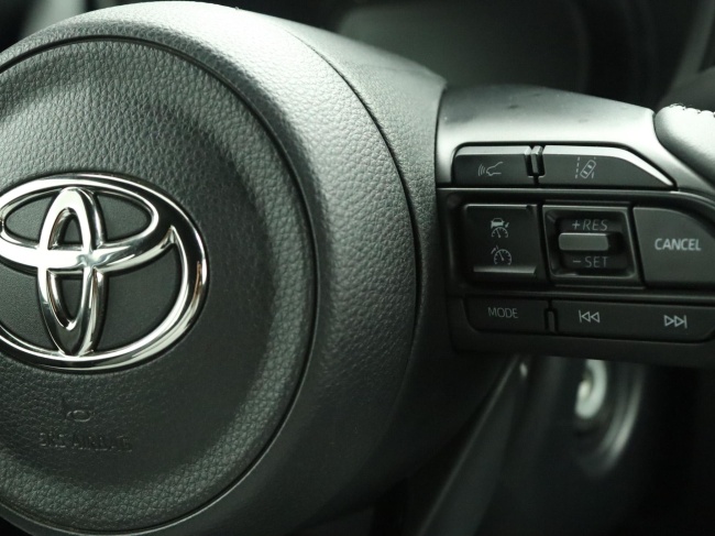 Toyota Aygo X - 1.0 VVT-i MT Play