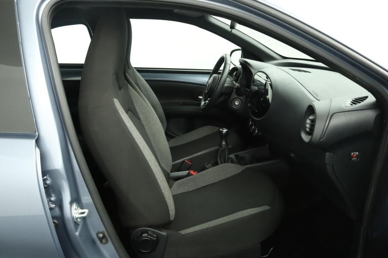 Toyota Aygo X - 1.0 VVT-i MT Play 22