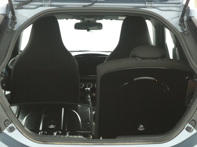 Toyota Aygo X - 1.0 VVT-i MT Play