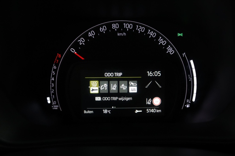 Toyota Aygo X - 1.0 VVT-i MT Play 45