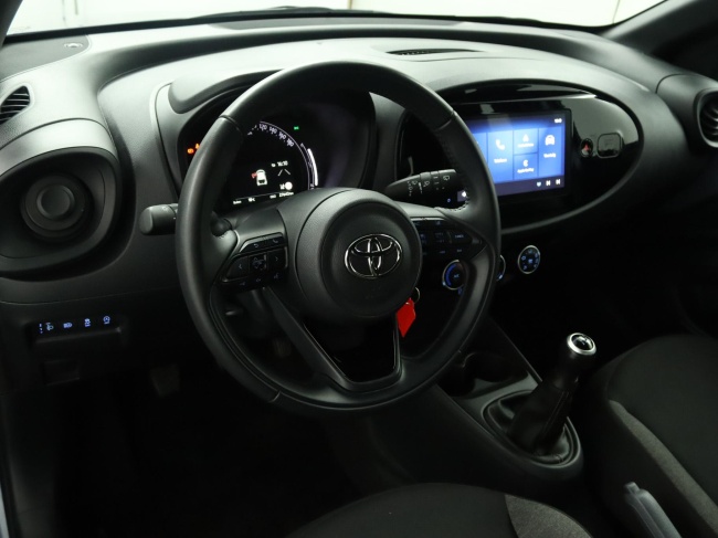 Toyota Aygo X - 1.0 VVT-i MT Play
