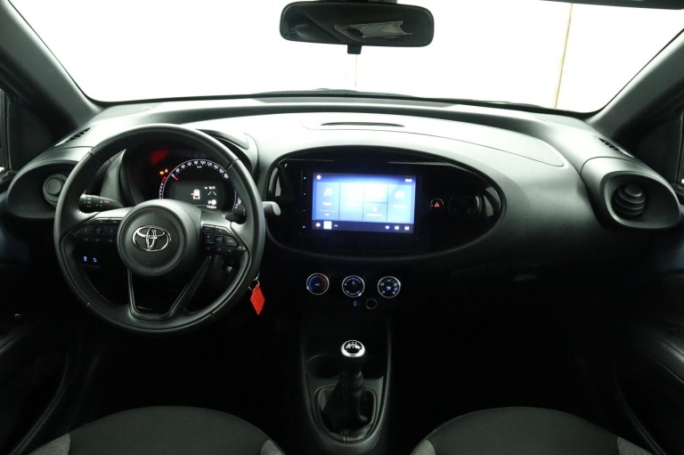 Toyota Aygo X - 1.0 VVT-i MT Play 51