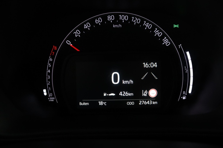 Toyota Aygo X - 1.0 VVT-i MT Play 6