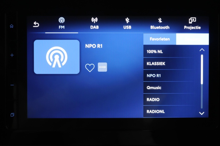 Toyota Aygo X - 1.0 VVT-i MT Play 8