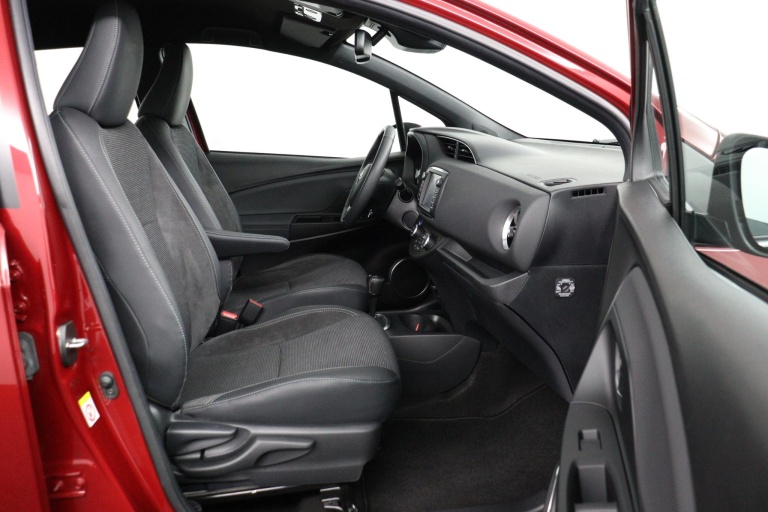 Toyota Yaris - 1.5 Hybrid Executive 22