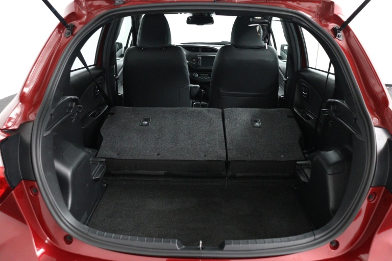 Toyota Yaris - 1.5 Hybrid Executive 26