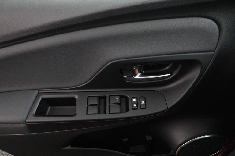 Toyota Yaris - 1.5 Hybrid Executive 29