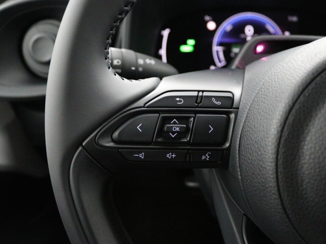 Toyota Aygo X - Hybrid 115 play