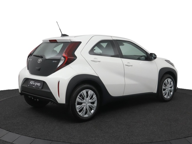 Toyota Aygo X - Hybrid 115 play