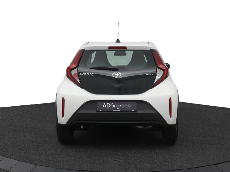 Toyota Aygo X - Hybrid 115 play 44