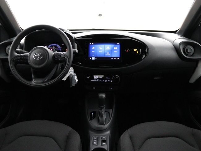 Toyota Aygo X - Hybrid 115 play
