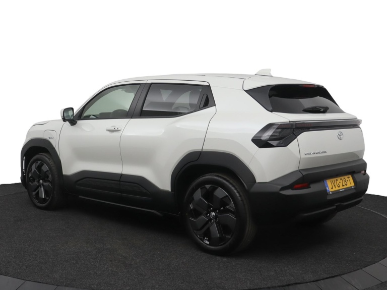 Toyota Urban Cruiser - Executive 61 kWh 11