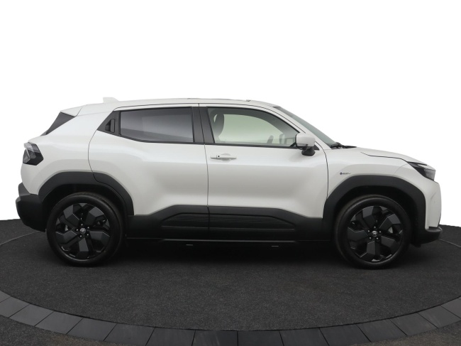 Toyota Urban Cruiser - Executive 61 kWh